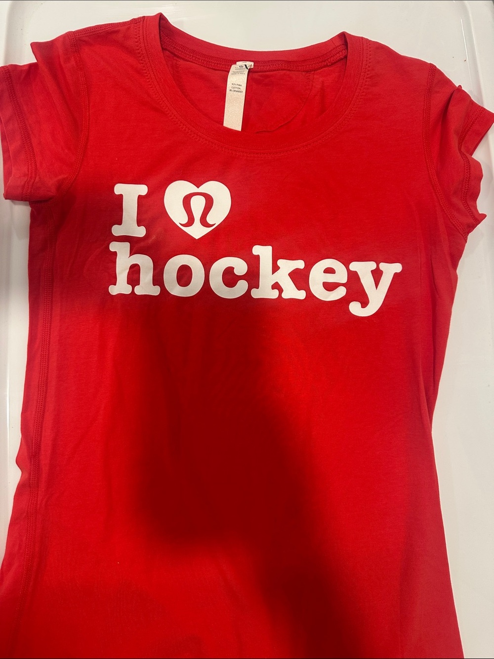 Size 6 lululemon T shirt. Only worn once. Excellent condition